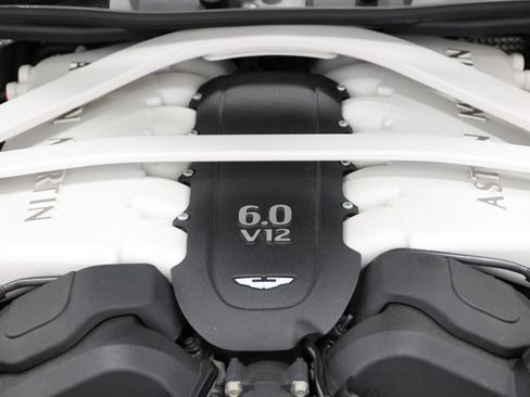 Used 2014 Aston Martin Vanquish Volante RWD image 98