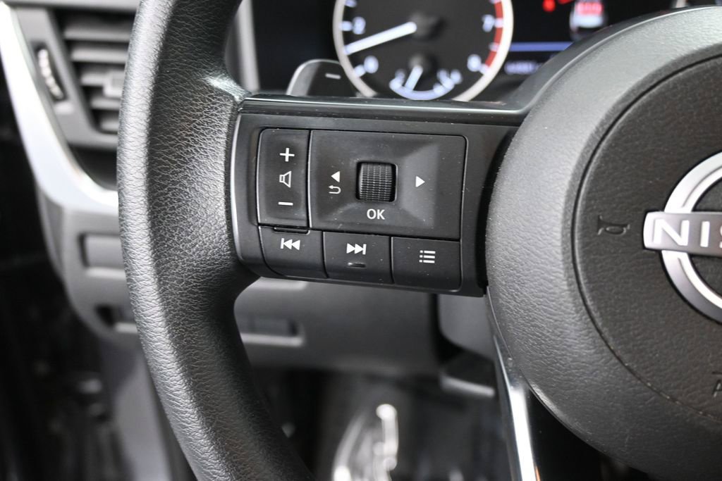 Used 2024 Nissan Rogue S AWD/4WD image 36