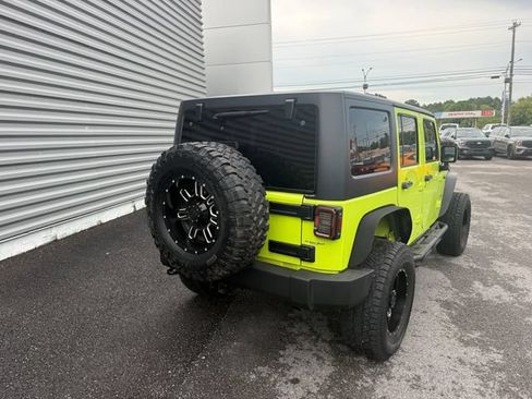 Used 2017 Jeep Wrangler Unlimited Sport w/ Quick Order Package 24S AWD/4WD image 3