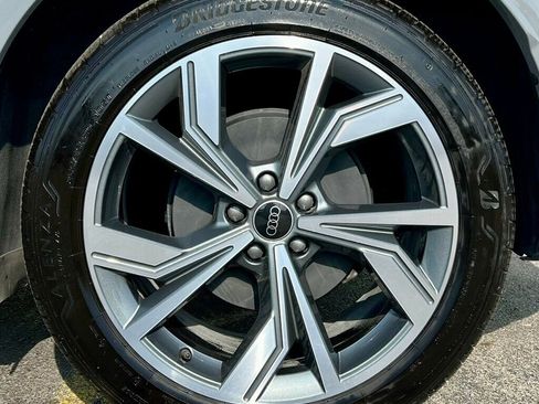 Used 2024 Audi Q4 e-tron Premium Plus w/ Premium Plus image 29