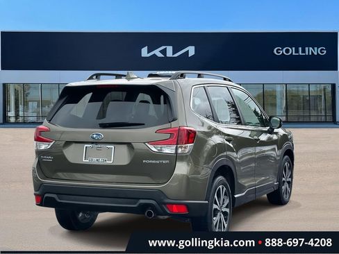 Used 2023 Subaru Forester Limited image 3