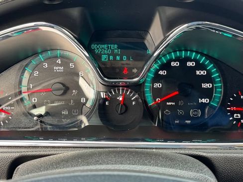 Used 2017 Chevrolet Traverse LT w/ Style and Technology Package FWD image 14