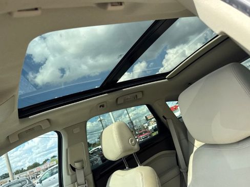 Used 2015 Cadillac SRX Performance w/ Driver Awareness Package AWD/4WD image 16