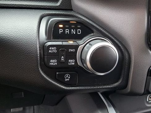 Used 2022 RAM 1500 Big Horn AWD/4WD image 16