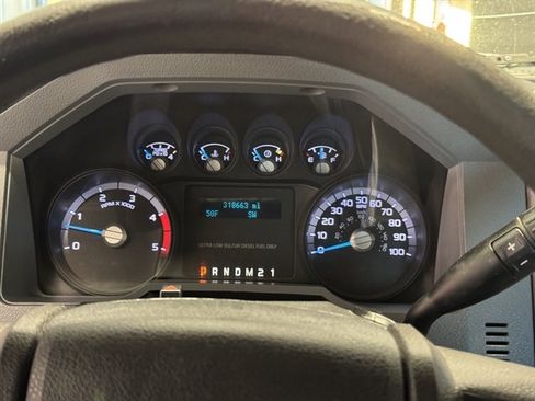 Used 2013 Ford F250 XLT w/ XLT Interior Pkg image 16