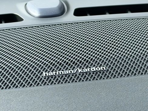 New 2026 Volvo XC40 B5 Plus w/ Climate Package image 15