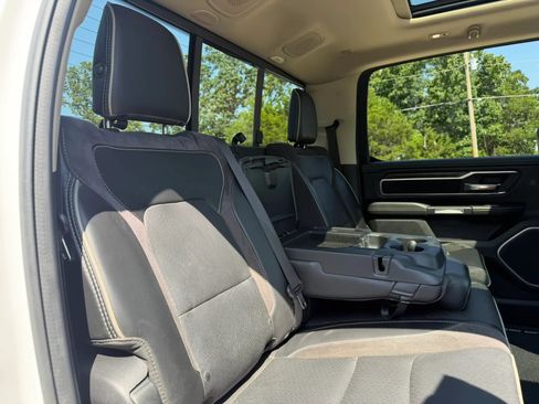Used 2020 RAM 1500 Laramie AWD/4WD image 45