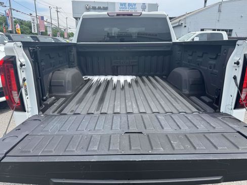 Used 2025 GMC Sierra 1500 AT4 AWD/4WD image 15