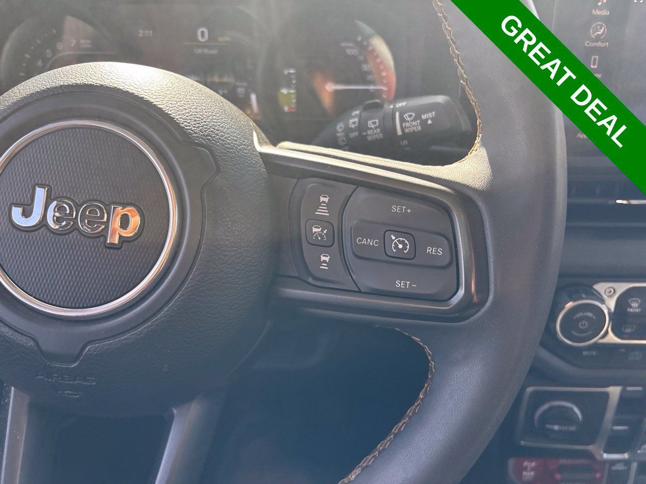Used 2024 Jeep Wrangler Unlimited AWD/4WD image 22