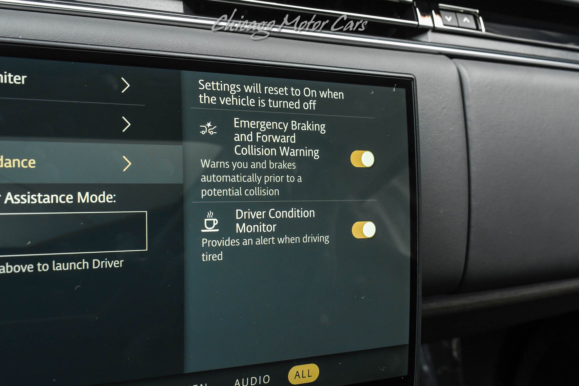 Used 2024 Land Rover Range Rover SE AWD/4WD image 15