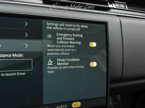 Used 2024 Land Rover Range Rover SE AWD/4WD image 15
