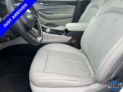 Certified 2022 Jeep Grand Cherokee L Overland image 30