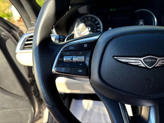 Used 2025 Genesis G70 2.5T RWD image 13