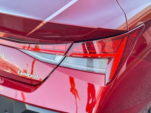 Used 2024 Hyundai Elantra Limited image 8