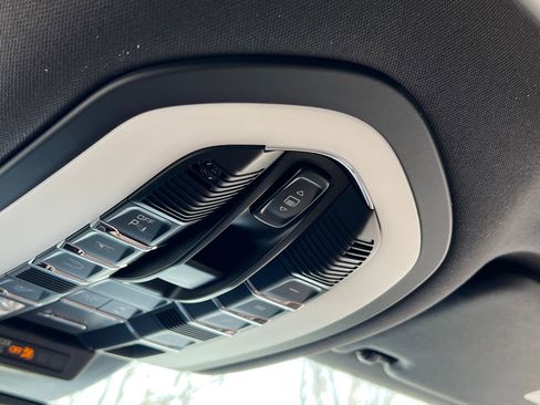 New 2026 Porsche Macan image 31