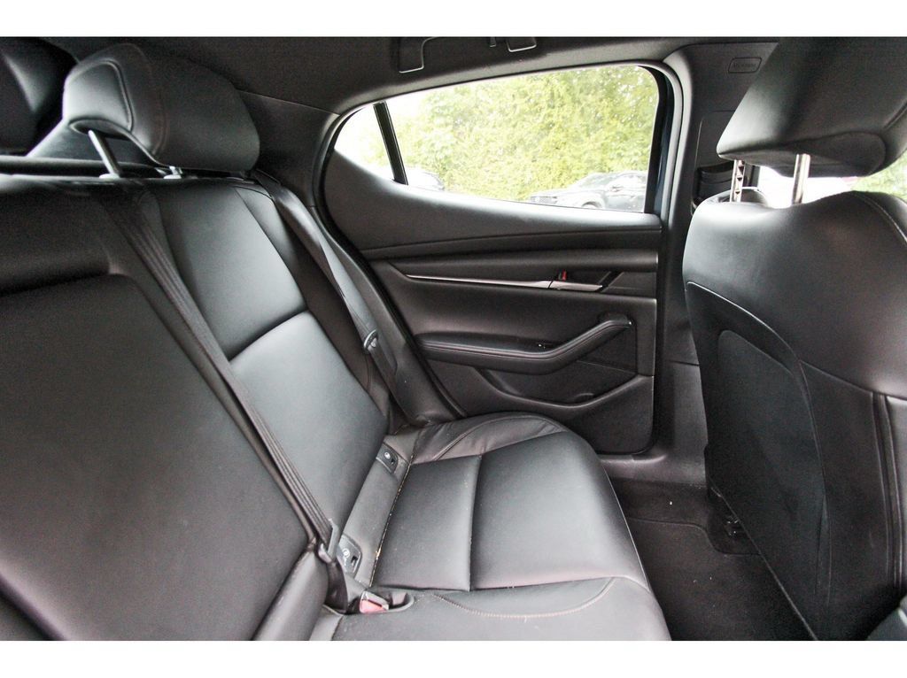 Used 2021 MAZDA MAZDA3 s FWD image 11