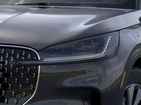 New 2026 Lincoln Aviator AWD image 18