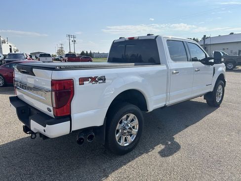 Used 2022 Ford F350 Platinum w/ FX4 Off-Road Package image 7