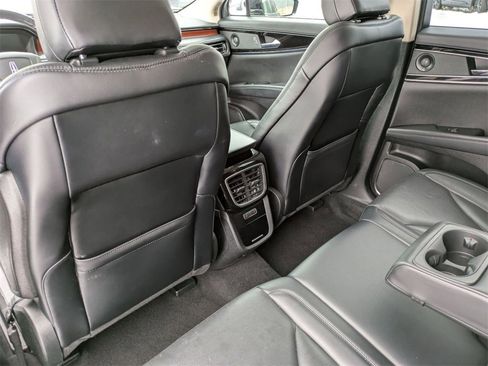 Certified 2022 Lincoln Nautilus Reserve w/ Equipment Group 201A image 26