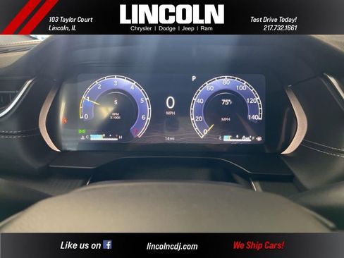 New 2025 Jeep Grand Cherokee Altitude image 20