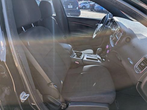 Used 2013 Dodge Charger SE image 13