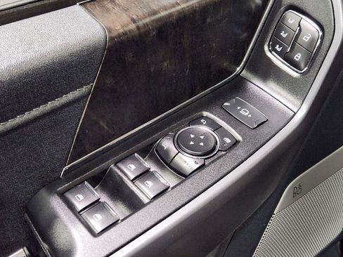 Used 2024 Ford F250 Lariat w/ Sport Appearance Package AWD/4WD image 45