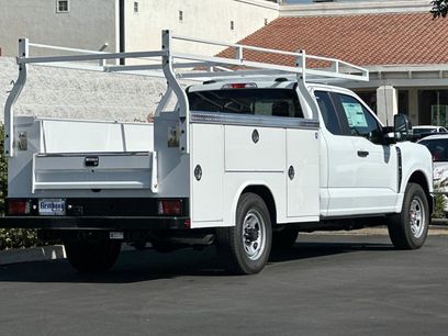 New 2025 Ford F350 XL w/ XL Chrome Package