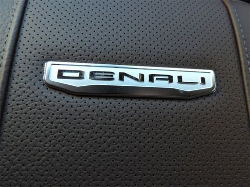 New 2026 GMC Sierra 2500 Denali w/ Denali Reserve Package image 24