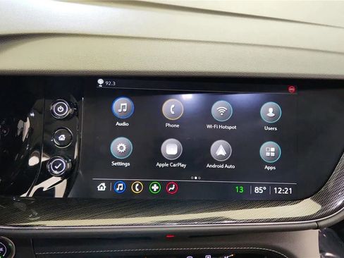 Used 2023 Buick Envision Essence AWD/4WD image 24