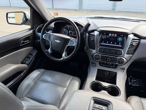 Used 2015 Chevrolet Suburban LT w/ Luxury Package image 26
