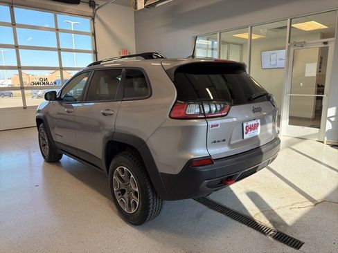 Used 2022 Jeep Cherokee Trailhawk w/ Comfort/Convenience Group image 5