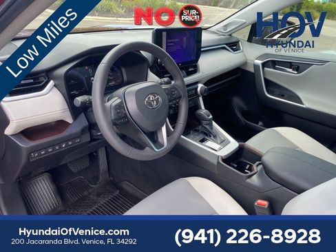 Used 2023 Toyota RAV4 Limited FWD image 32