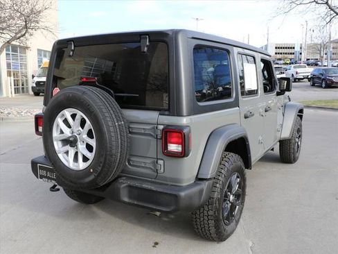 Used 2023 Jeep Wrangler Sport S image 5