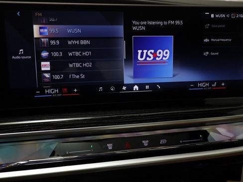 Certified 2025 BMW 740i xDrive image 8