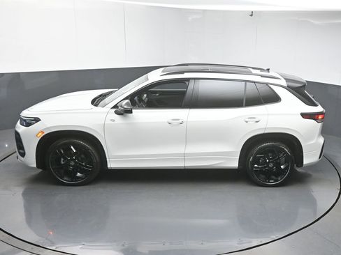 New 2026 Volkswagen Tiguan SE R-Line image 43