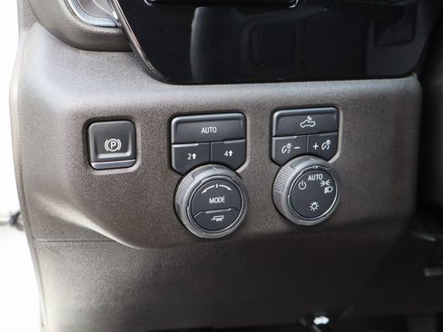 Certified 2025 Chevrolet Silverado 1500 LT w/ Work Truck Package AWD/4WD image 12