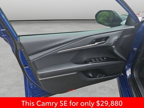 Used 2025 Toyota Camry SE FWD image 34