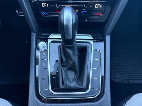 Certified 2021 Volkswagen Arteon SE image 14