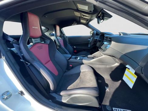 Used 2024 Nissan Z NISMO w/ Floor Mat Package image 9