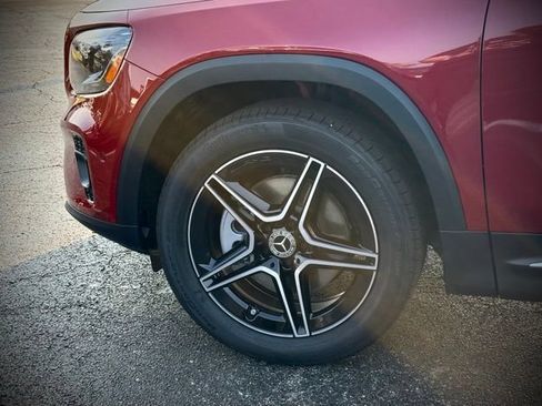 New 2026 Mercedes-Benz GLB 250 4MATIC image 8
