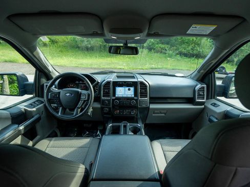Used 2016 Ford F150 XLT w/ Equipment Group 301A Mid AWD/4WD image 12