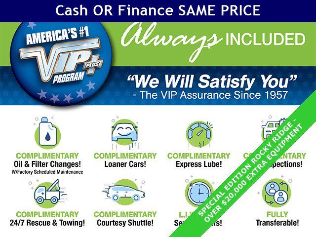 Used 2024 Jeep Wrangler Unlimited w/ Convenience Group AWD/4WD image 3