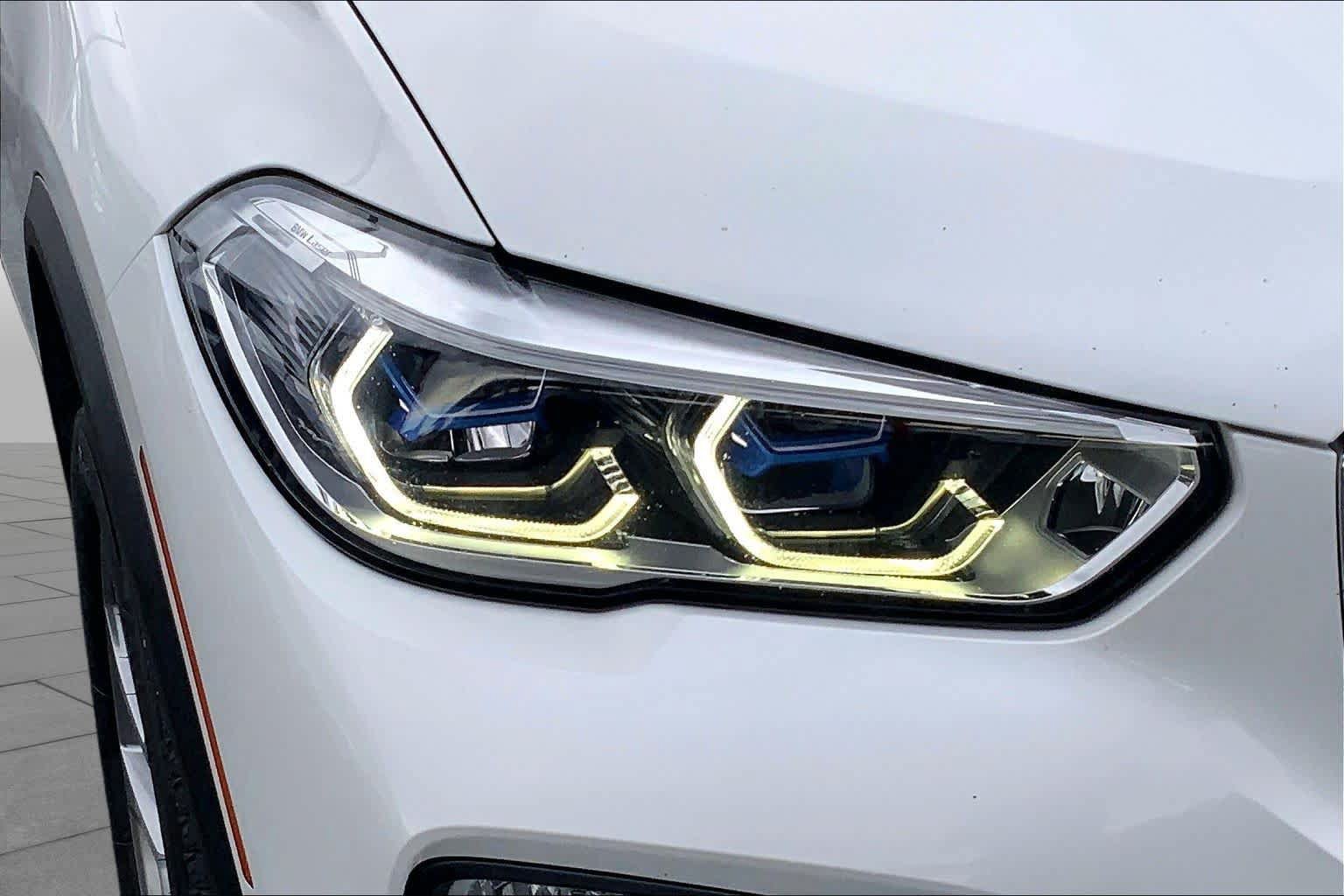 Used 2019 BMW X5 xDrive40i w/ Luxury Seating Package AWD/4WD image 27