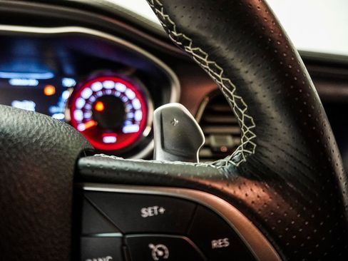 Used 2023 Dodge Challenger SRT Hellcat w/ Driver Convenience Group RWD image 14