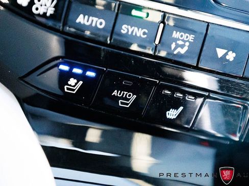 Used 2024 Acura MDX SH-AWD w/ Advance Package image 10