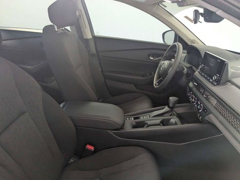 Used 2023 Honda Accord EX image 29