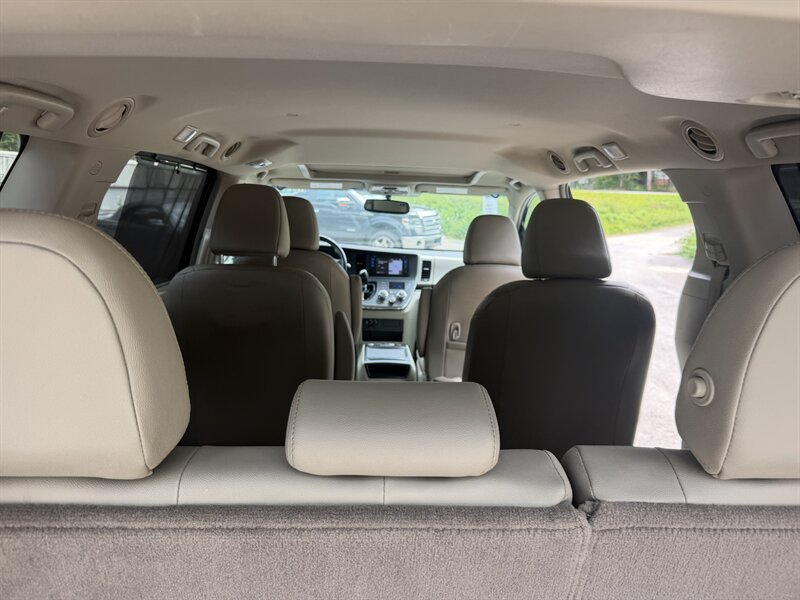 Used 2015 Toyota Sienna XLE w/ XLE Navigation Package AWD/4WD image 37