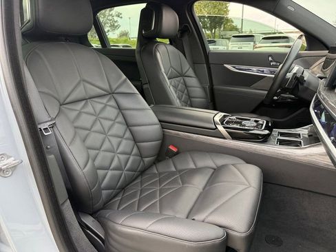 Used 2023 BMW 740i 740i image 28