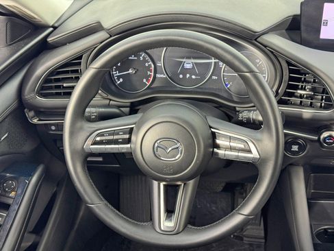 Used 2019 MAZDA MAZDA3 Sedan w/ Preferred Package image 18