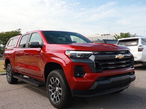 Used 2023 Chevrolet Colorado LT w/ LT Convenience Package III RWD image 7